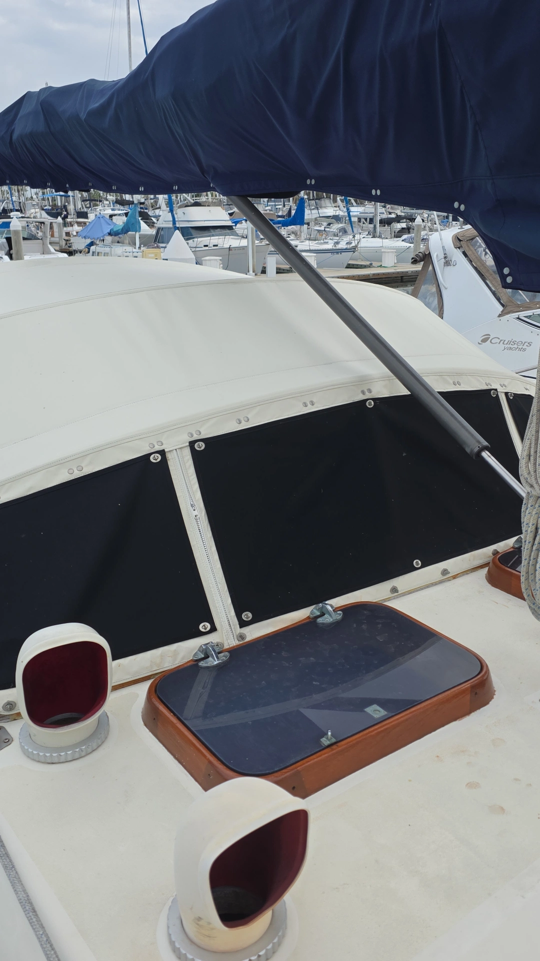 Sailboat Side Deck & Caprail — before